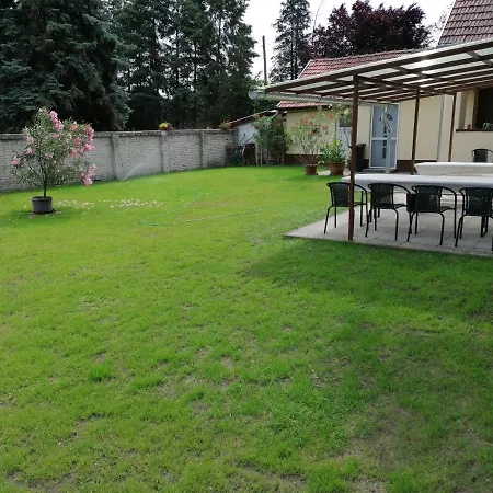 Tartos Szegfu Vendeghaz, Maganszallas