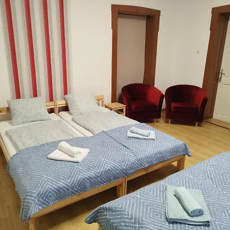 Tartos Szegfu Vendeghaz, Maganszallas * Tazlar