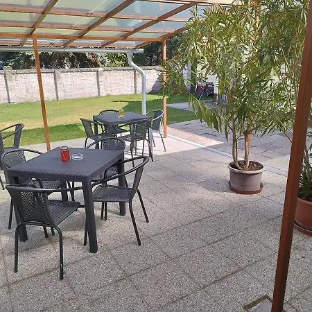 Tartos Szegfu Vendeghaz, Maganszallas * Tazlar
