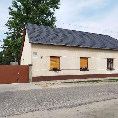 Séjour à la campagne Tartós Szegfű Vendégház, Magánszállás Tazlar