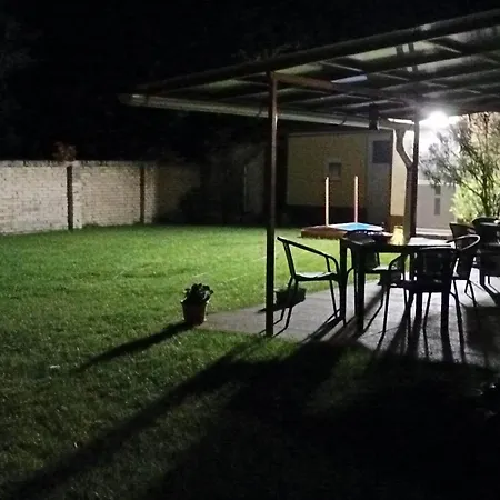 Tartos Szegfu Vendeghaz, Maganszallas