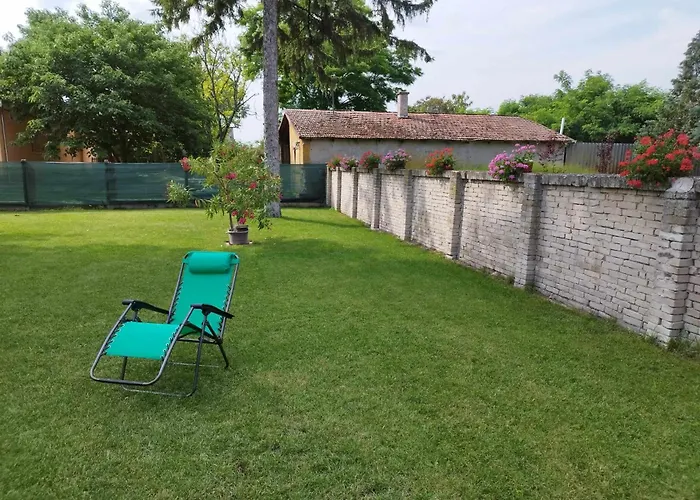 Tartos Szegfu Vendeghaz, Maganszallas